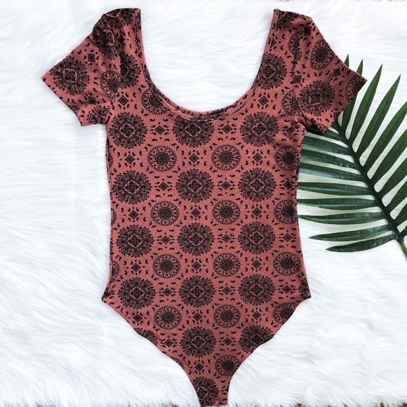 FOREVER 21 boho printed fitted body size S - Picture 5 of 5